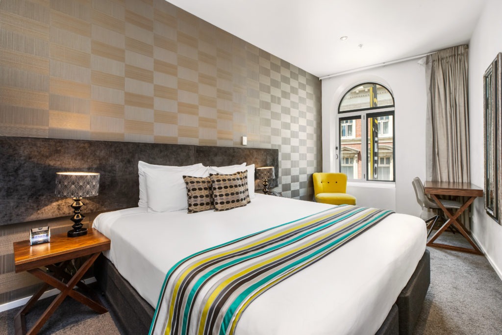 Room Detail – Superior King